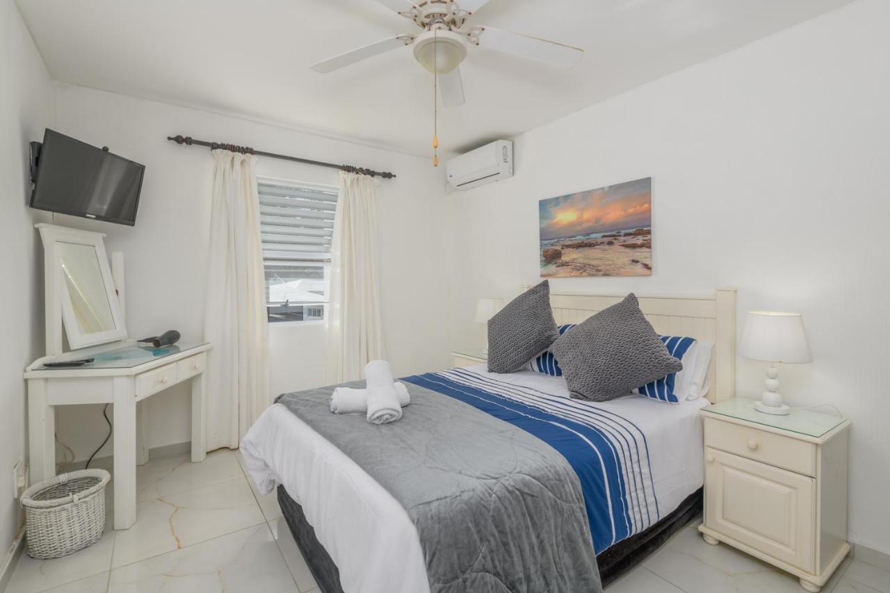 Chakas Cove Apartment บัลลิโต ภายนอก รูปภาพ