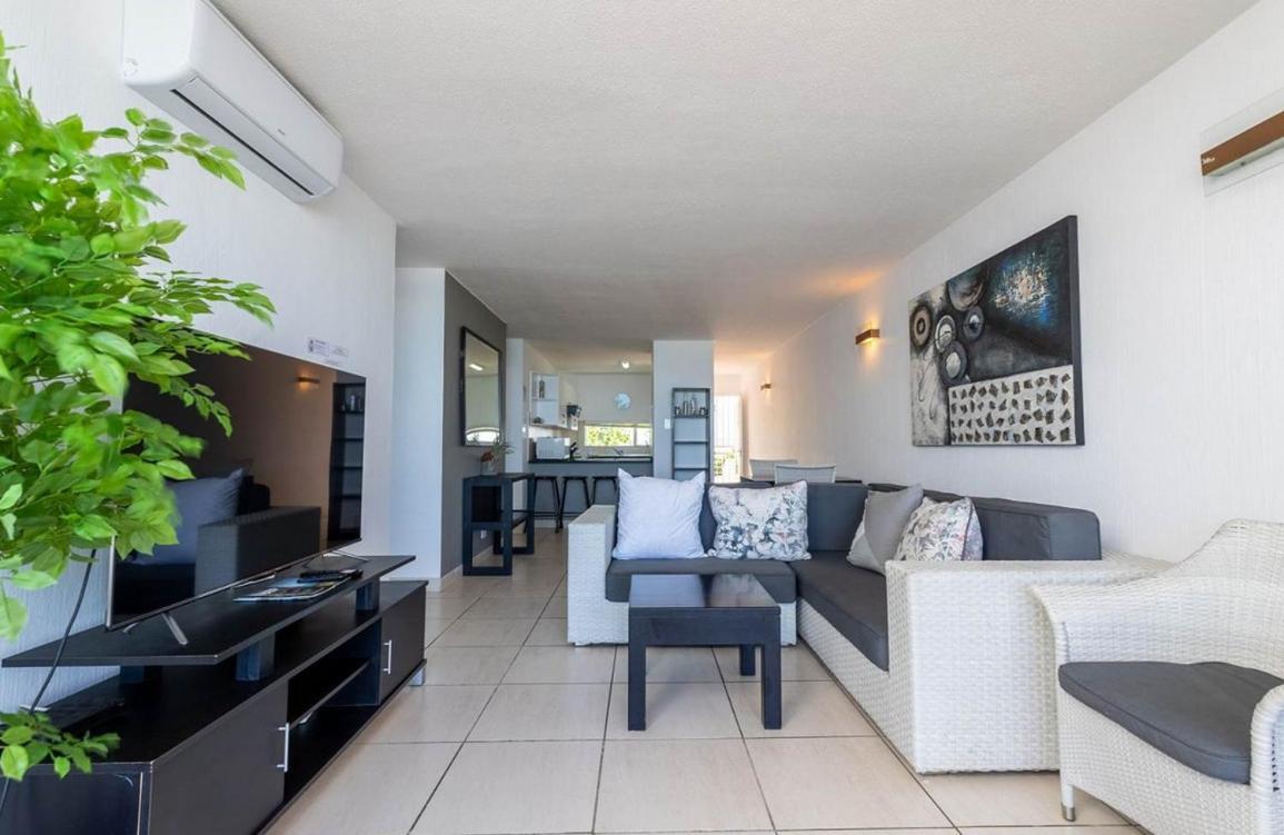 Chakas Cove Apartment บัลลิโต ภายนอก รูปภาพ